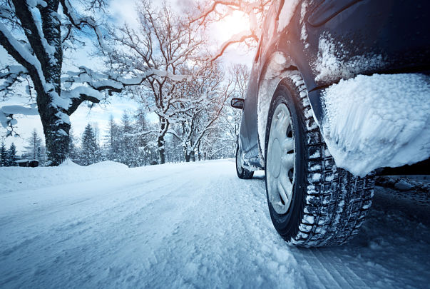 Accidente de tráfico con hielo o nieve